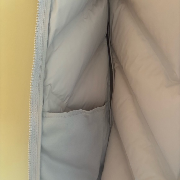 ATHLETA Women's Grayish purple Puffer Jacket. - Picture 8 of 12